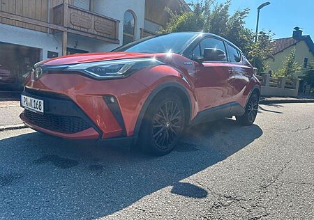 Toyota C-HR 2.0-l-VVTi Hybrid Orange Edition Orange...