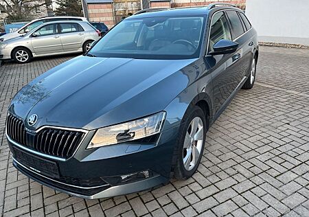 Skoda Superb Combi*Style*Columbus/Pano/Leder/ACC/Canto