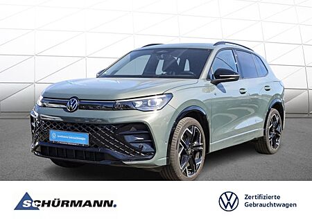 VW Tiguan Volkswagen R-LINE BLACK STYLE TDI DSG AHK LM20 NAVIP