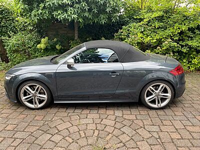 Audi TTS Roadster 2.0 TFSI S tronic quattro -