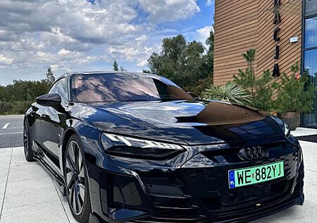 Audi e-tron GT quattro -