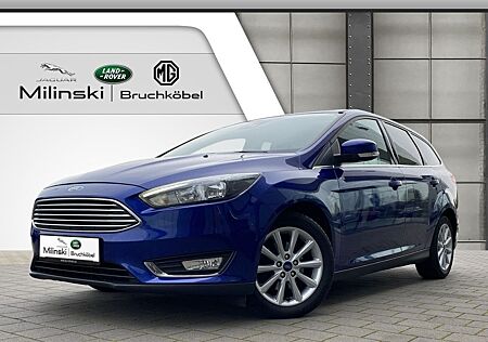 Ford Focus Turnier Titanium 1.5 TDCi AHK Winterpaket