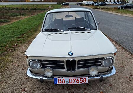 BMW 2002 (105tkm, 2. Hand, runde Heckleuchten)