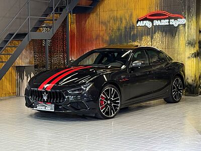 Maserati Ghibli Trofeo~GLAS SD~KAMERA 360~LED~CARBON~