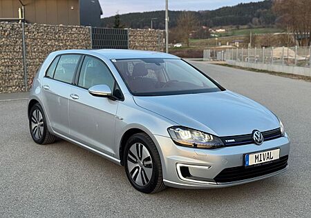 VW Golf Volkswagen e- Lim. 24,2 kWh/LED/Navi/Kamera/Wärmepumpe
