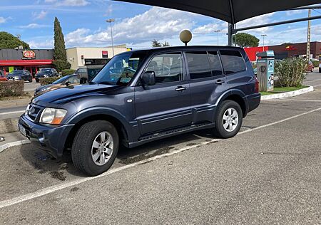 Mitsubishi Pajero 3,2 DI-D Liberty