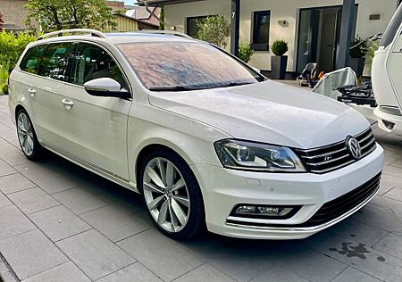 VW Passat Variant Volkswagen 2.0 TDI DSG R-Line 19Zoll SH AHK