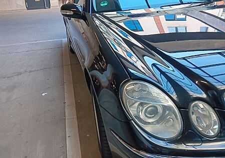 Mercedes-Benz E 240 4MATIC AVANTGARDE Avantgarde