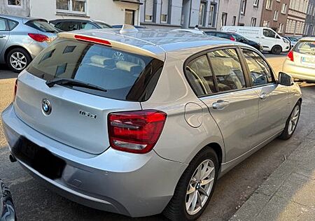 BMW 116d EfficientDynamics Edit. Urban Line Urba...
