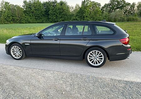 BMW 520d xDrive Touring A Luxury Line Luxury Line
