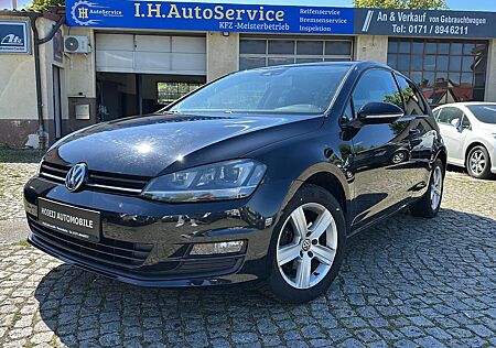 VW Golf Volkswagen VII Lim. Comfortline BMT *XENON*Massages.