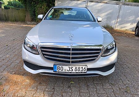 Mercedes-Benz E 200 Automatic