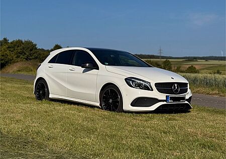 Mercedes-Benz A 200 AMG Line *PANO*Harman-Kardon*8-fach be.*LED*NAVI