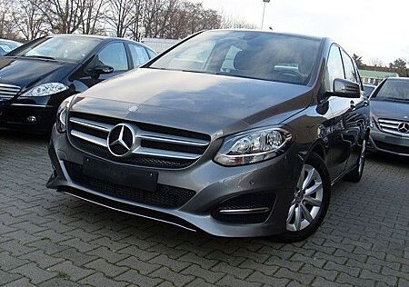 Mercedes-Benz B 180 Style / Aktiver Park-Assistent