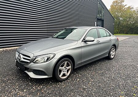 Mercedes-Benz C 220 BlueTec / d lim. Aut. *LED*Leather*No taxi