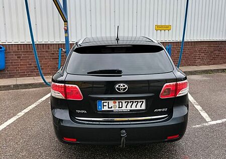 Toyota Avensis Combi Executive 2.2 D-4D Executive