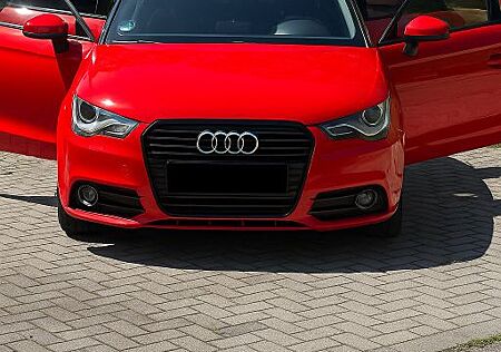 Audi A1 1.6 TDI Ambition | S tronic | Panorama |
