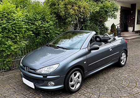 Peugeot 206 CC 110 -Aus erster Hand-Sehr gepflegt