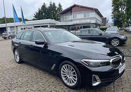 BMW 530 d xDrive Drive Assist Plus Komfortsitze Pano