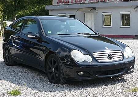 Mercedes-Benz C 200 - Klasse Sportcoupe edition+ Navi