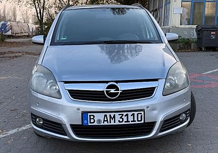 Opel Zafira 1.9 CDTI 88kW -