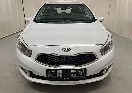 Kia Cee'd / Ceed 1.6 GDI Platinum Edition