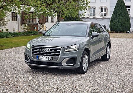 Audi Q2 35 TFSI S tronic ACC PDC SHZ