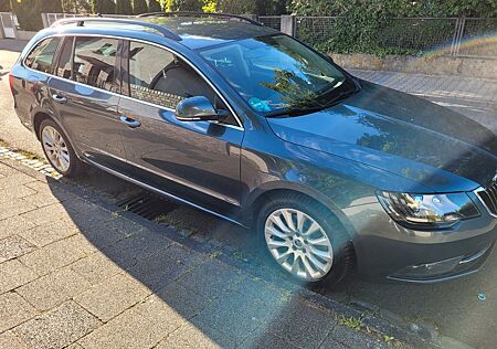 Skoda Superb 2.0 TDI 125 Green tec DSG Ambition Co...