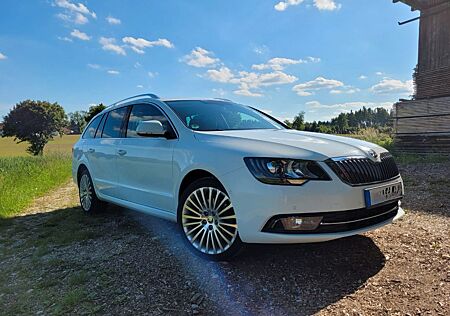Skoda Superb 2.0 TDI 125 Green tec DSG Best of Com...