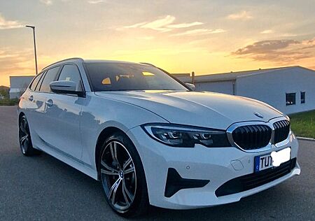 BMW 330d Touring Sport Line Automatic / Ihnen M Pack