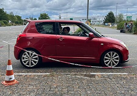 Suzuki Swift 1.6 Sport. TÜV NEU!!!