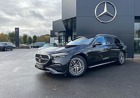 Mercedes-Benz E 300 de 4M T AMG Superscreen AHK Pano Distronic
