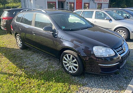 VW Golf Volkswagen 1.6 Variant Guter Zustand Klima