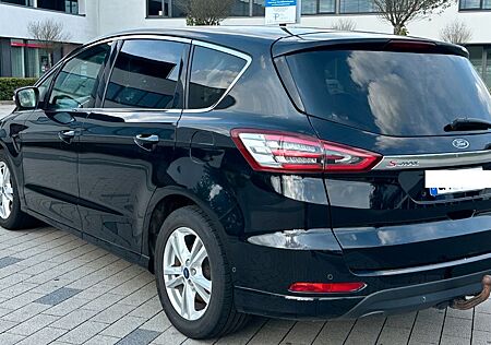 Ford S-Max 2,0 TDCi 110kW Titanium PowerShift