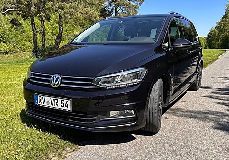 VW Touran Volkswagen 2.0 TDI SCR 140kW DSG Highline BMT Hi...