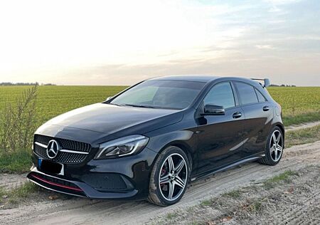 Mercedes-Benz A 250 Sport 4MATIC DCT Sport AMG Line