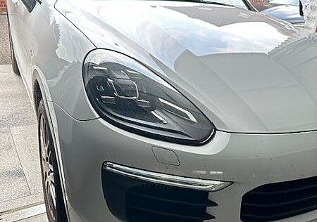Porsche Cayenne S Diesel S mit Garantie