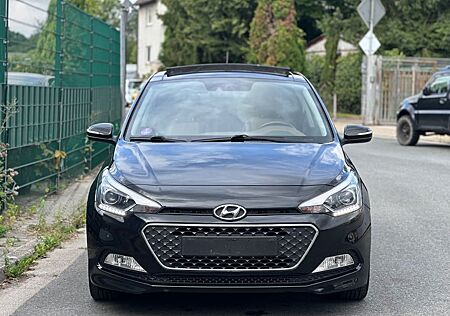 Hyundai i20 YES! Plus*Pano*Navi*Cam*SHZ*LHZ*