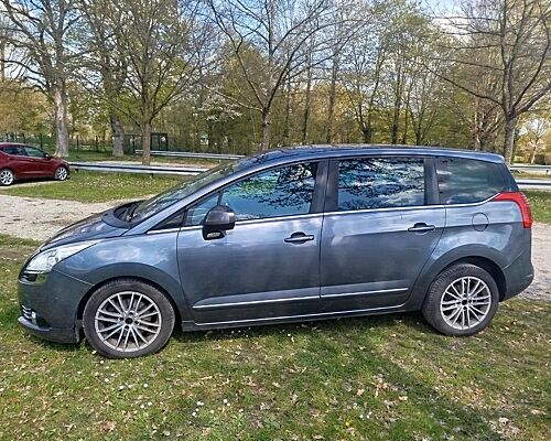 Peugeot 5008 2.0 Business-Line HDi FAP 165 Automatik...