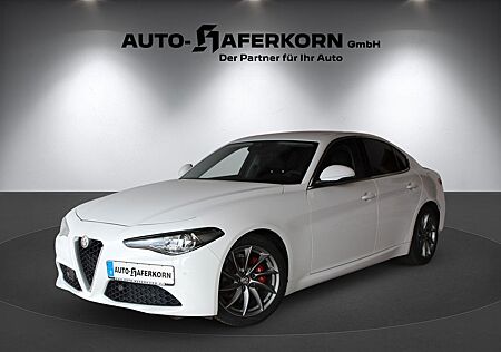 Alfa Romeo Giulia 2.2 Super 180*