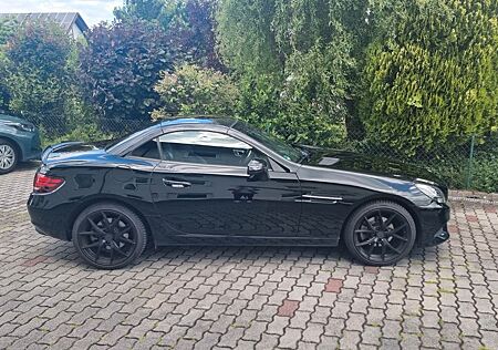 Mercedes-Benz SLC 180 -