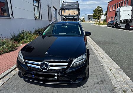 Mercedes-Benz C 220 d T Autom. -