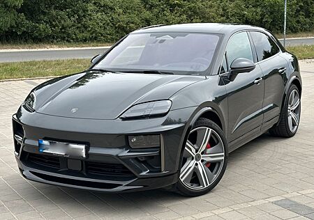 Porsche Macan Turbo Hinterachslenkung InnoDrive