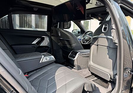 BMW i7 xDrive 60 M Sportpaket/Fond Enter/NP 185.854€