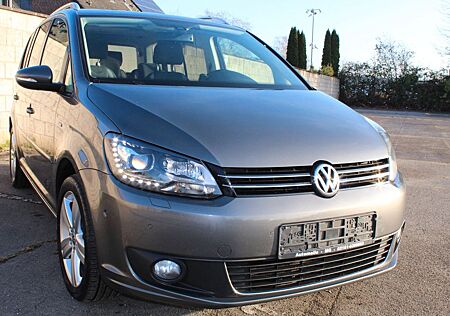 VW Touran Volkswagen 2.0 TDI*Life*1.HD*AHK*XENON*7.Sitzer*Pano.*
