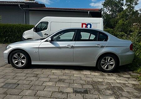 BMW 325i - E90