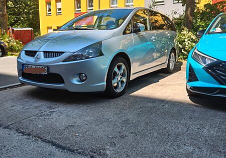 Mitsubishi Grandis 2.4 Intense 6-Sitzer Intense