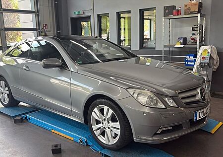Mercedes-Benz E 500 Coupé DESIGNO EDITION, Tüv 01.2027