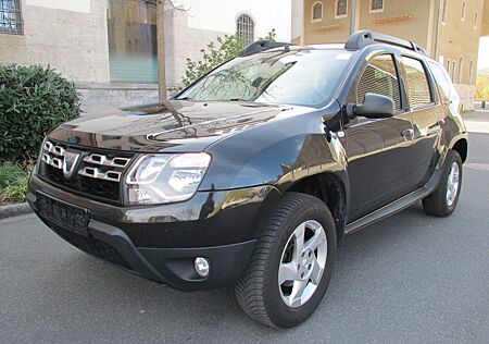 Dacia Duster I Laureate 4x2 Klima Alu AHK PDC Navi BT