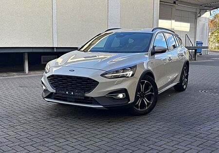 Ford Focus Turnier Active X CAM ACC LED DIGITAL AMBIE